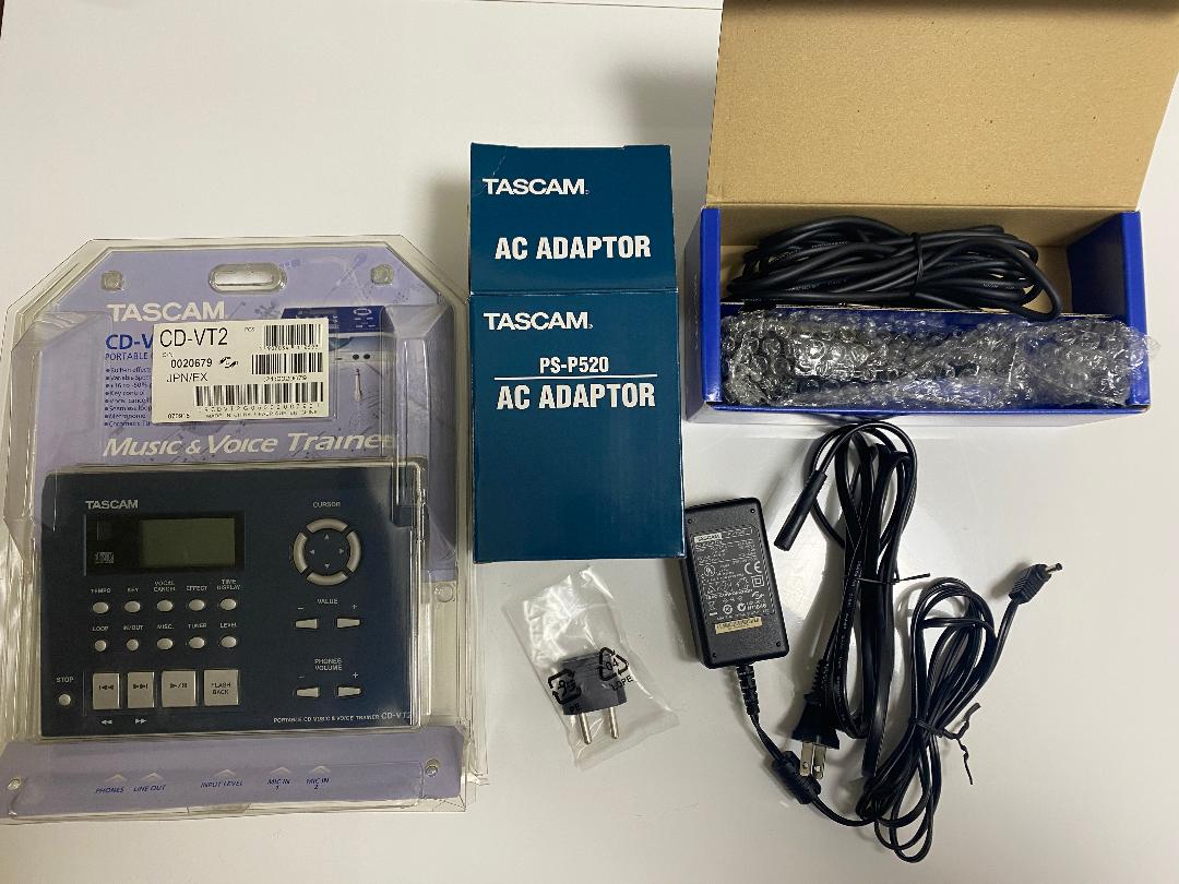 ポータブルプレーヤー TASCAM CD-VT2