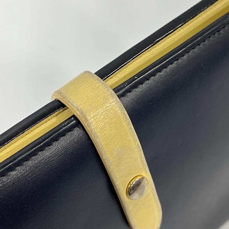 セリーヌ/ラージストラップマルチファンクション/イタリア製/レザー/二つ折り財布 セリーヌ/ラージストラップマルチファンクション/イタリア製