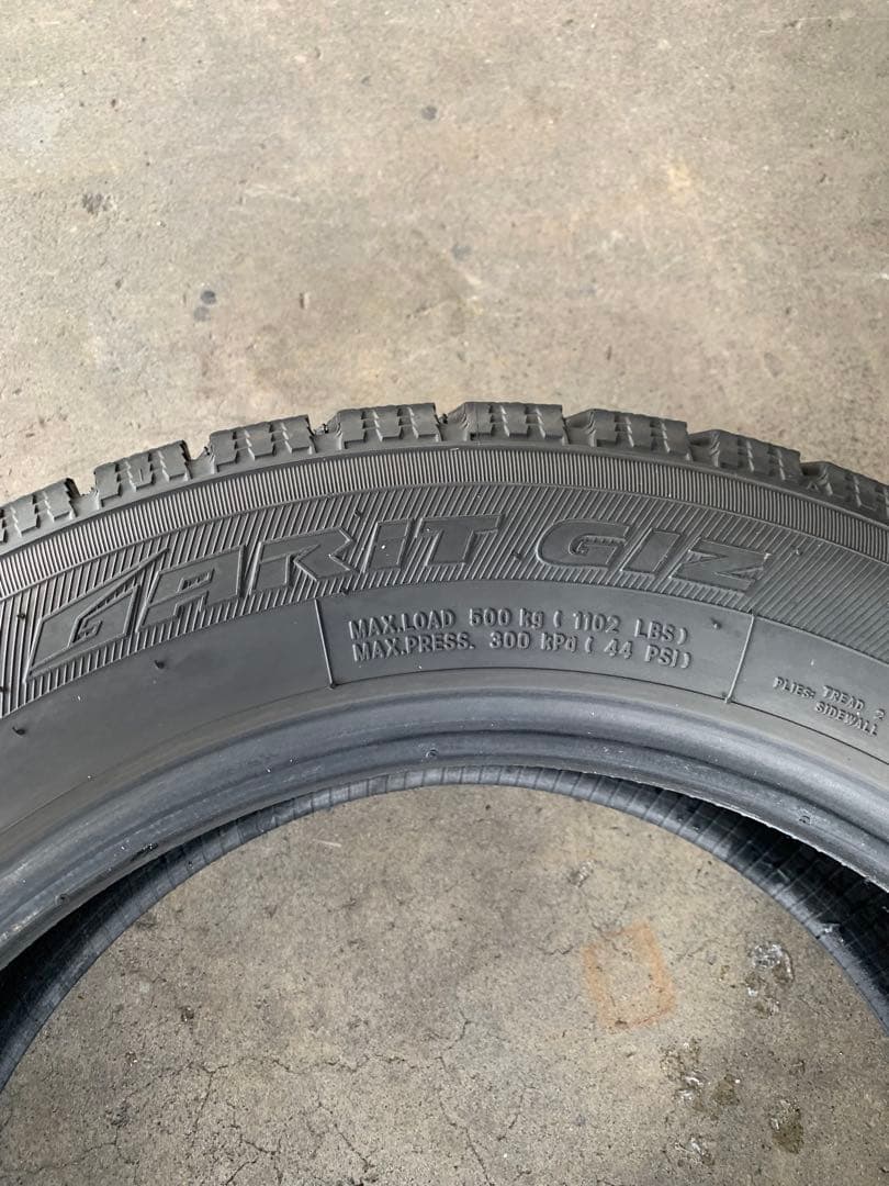 スタッドレスタイヤ 15インチ 4本セット スタッドレスタイヤ 15インチ 4本セット