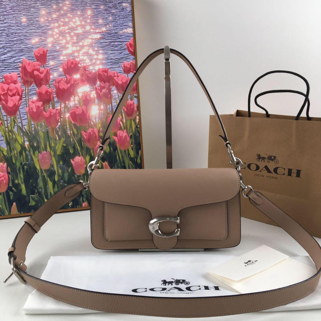 ✿ COACH