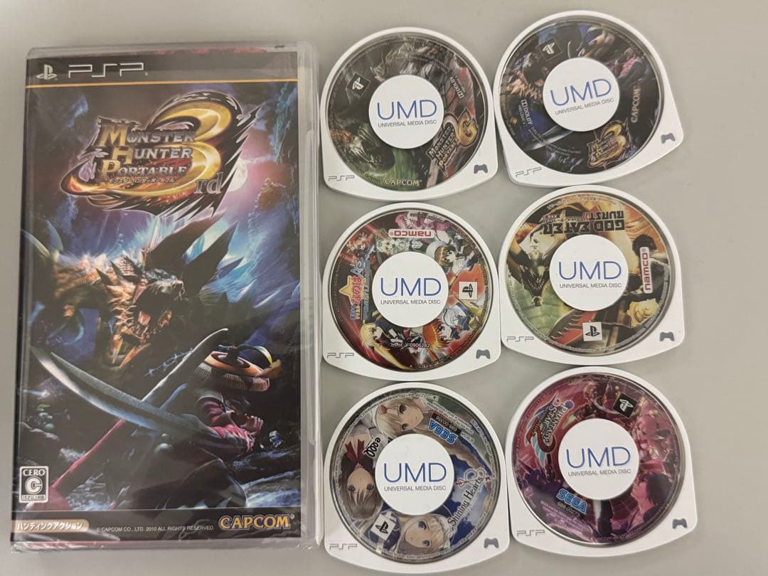 SONY PSP PSP-3000 本体 グリーン ケース付 ソフト6本付 UP786_INFO