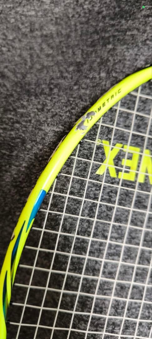 ヨネックス ISOMETRIC 400 LONG バドミントンラケット 3UG4 ヨネックス ISOMETRIC 400 LONG バドミントンラケット 3UG4
