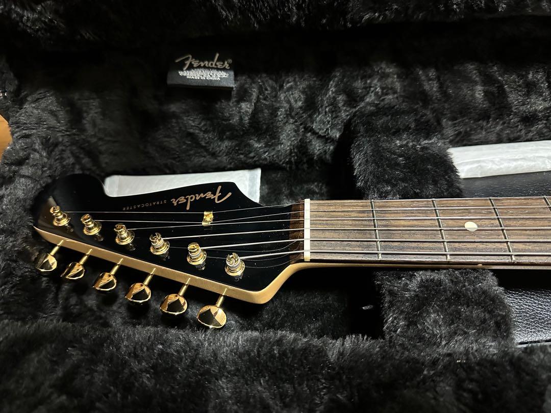 Fender Urushi Stratocaster 漆　旗艦店1周年記念モデル