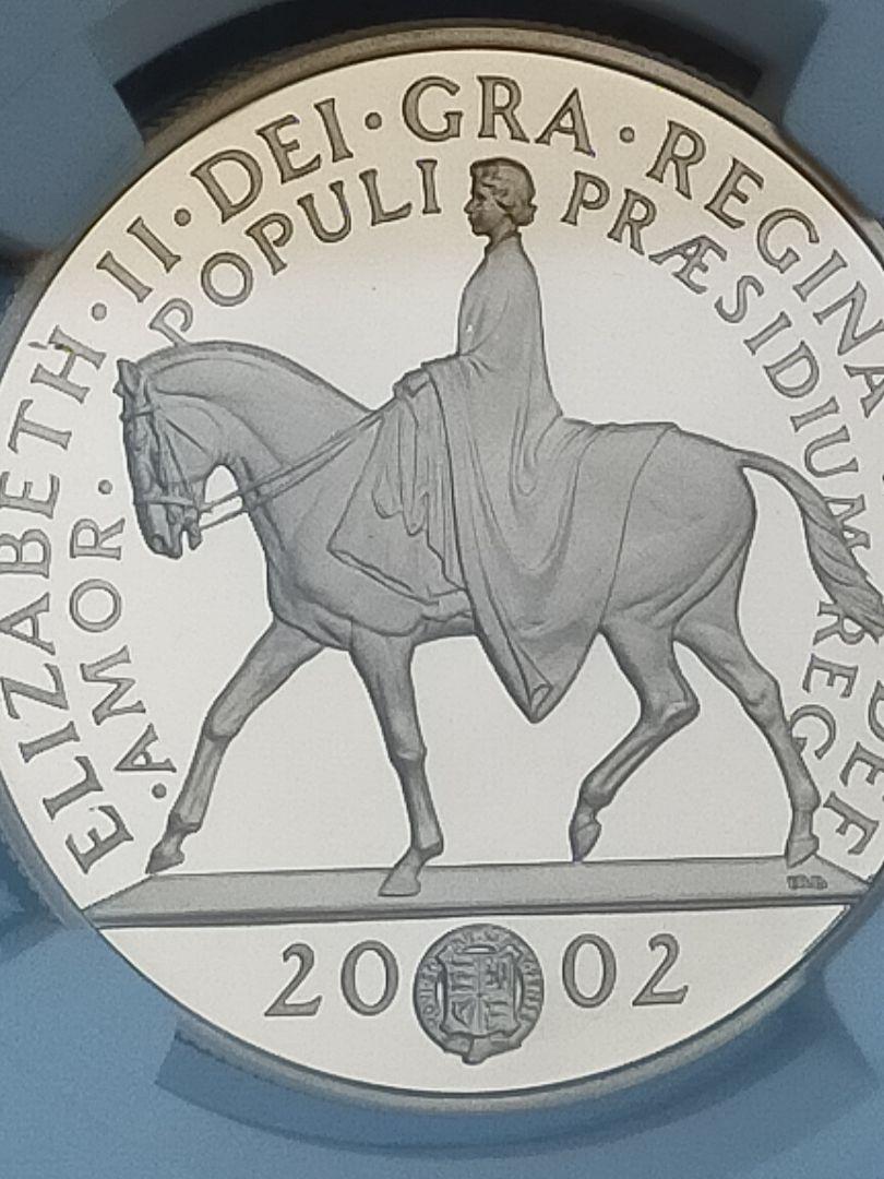 馬上のエリザベス/５ポンド金貨/ PF70UC/2002年即位50周年/イギリス