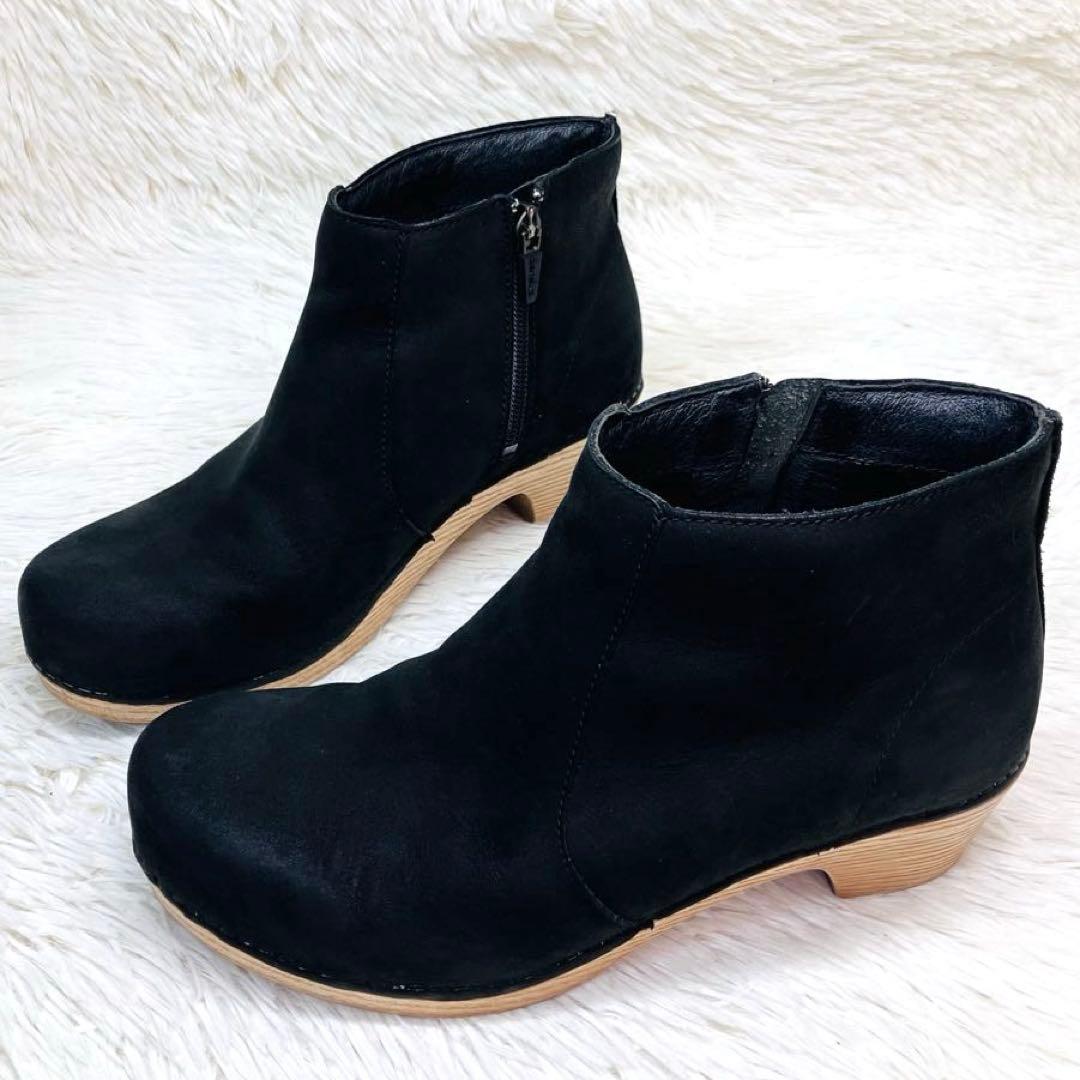 ヌバックマットブラック24cm dansko