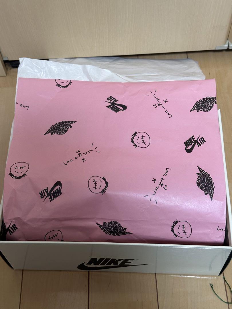 Travis Scott × Nike Air Jordan 1 トラヴィス