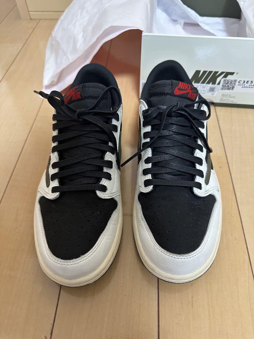 Travis Scott × Nike Air Jordan 1 トラヴィス