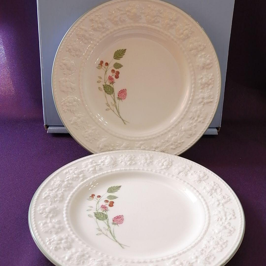 WEDGWOODウェッジウッドフェスティビティ ラズベリー プレート