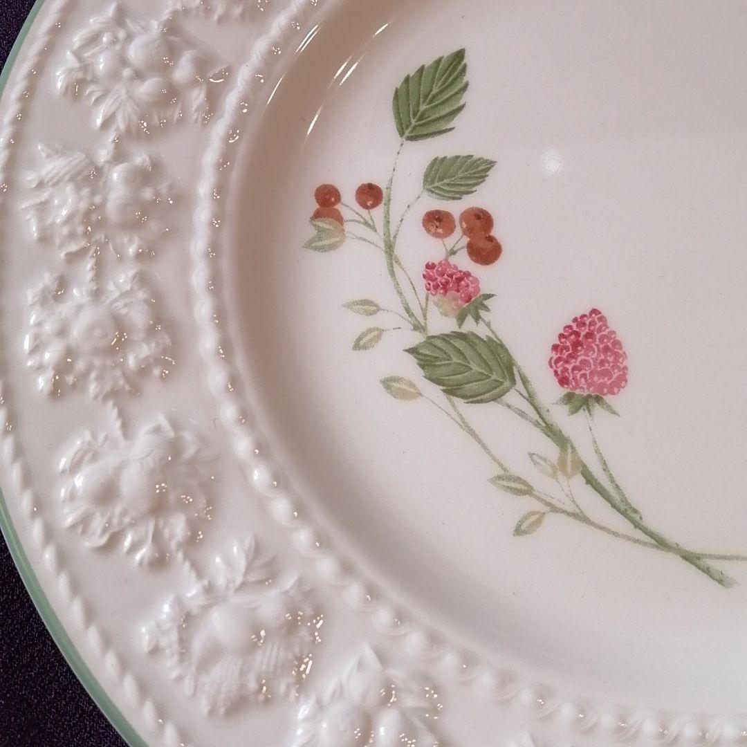 WEDGWOODウェッジウッドフェスティビティ ラズベリー プレート