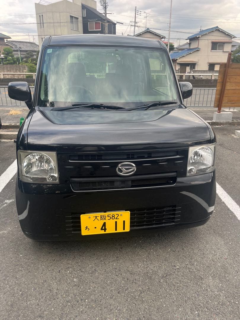 ダイハツのコンテムーブ 黒い軽自動車 ボックスDAIHATSU