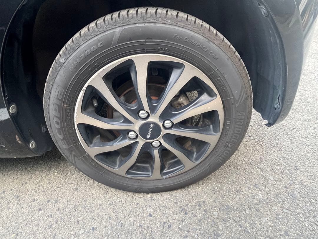 ダイハツのコンテムーブ 黒い軽自動車