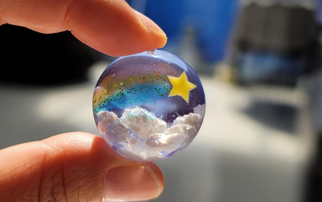 ♥️ハンドメイド 空の流れ星!空レジン 雲レジン 虹 ♥️