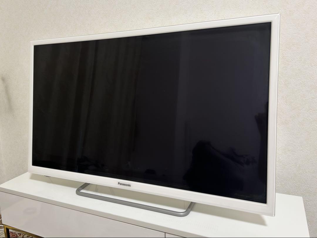 8/2まで】Panasonic TH-32ES500-W 32インチ液晶テレビ - メルカリ