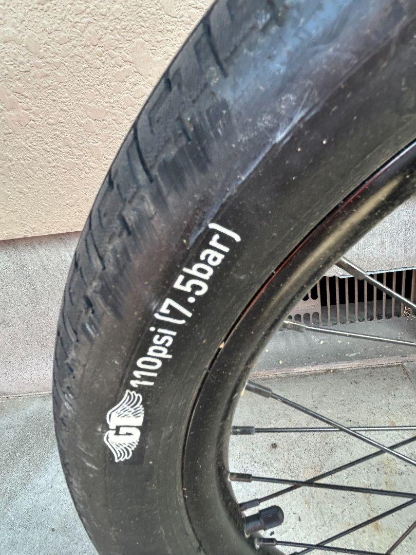 Cult BMX 20インチ　 引き取りのみ