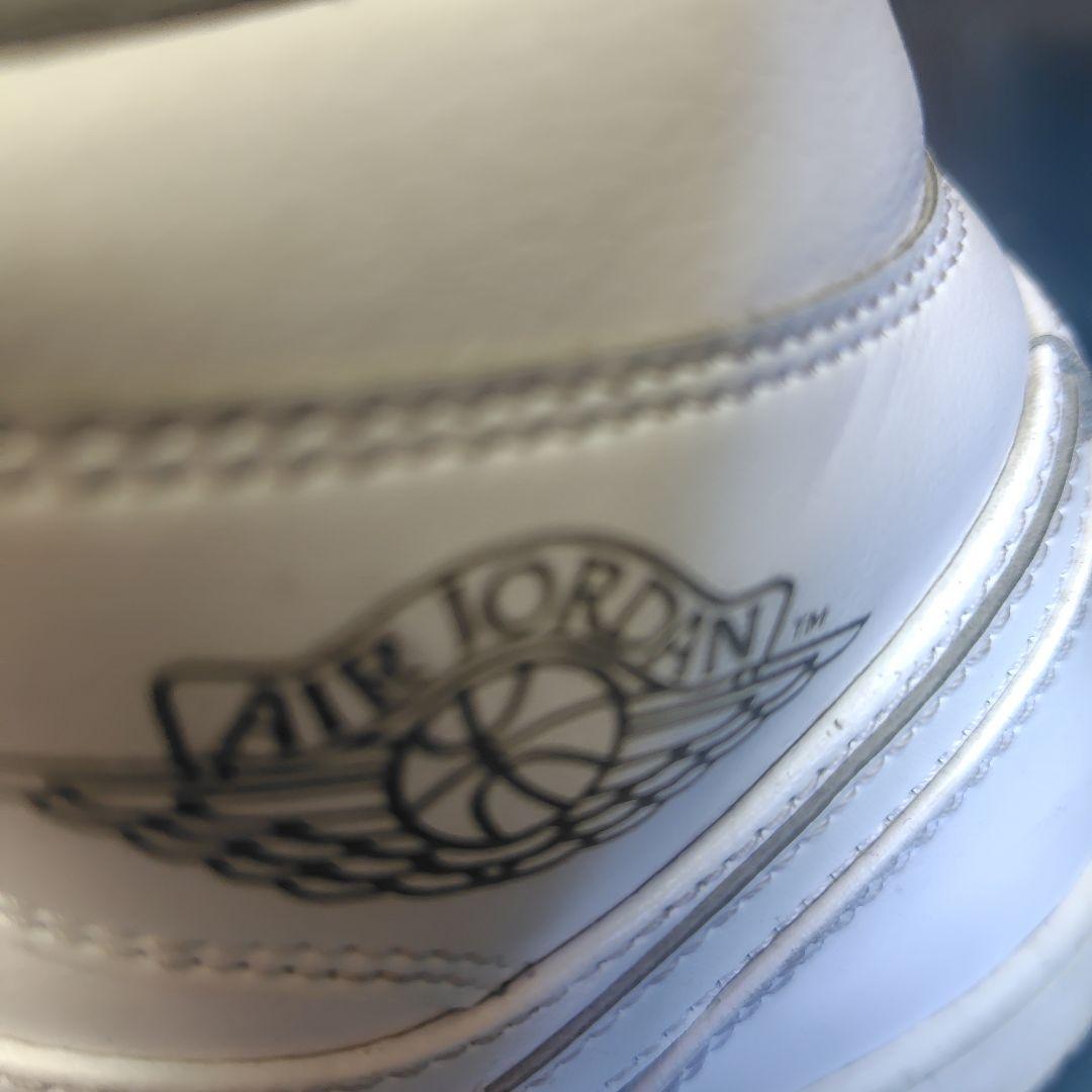 ナイキ　エアジョーダン1 ホワイトNIKE