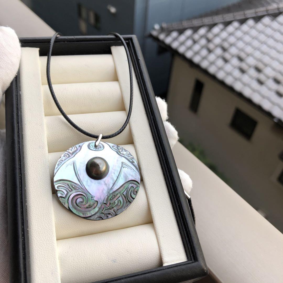 オリジナルデザイン　彫刻黒蝶シェル　黒蝶真珠　タヒチパール　ネックレス