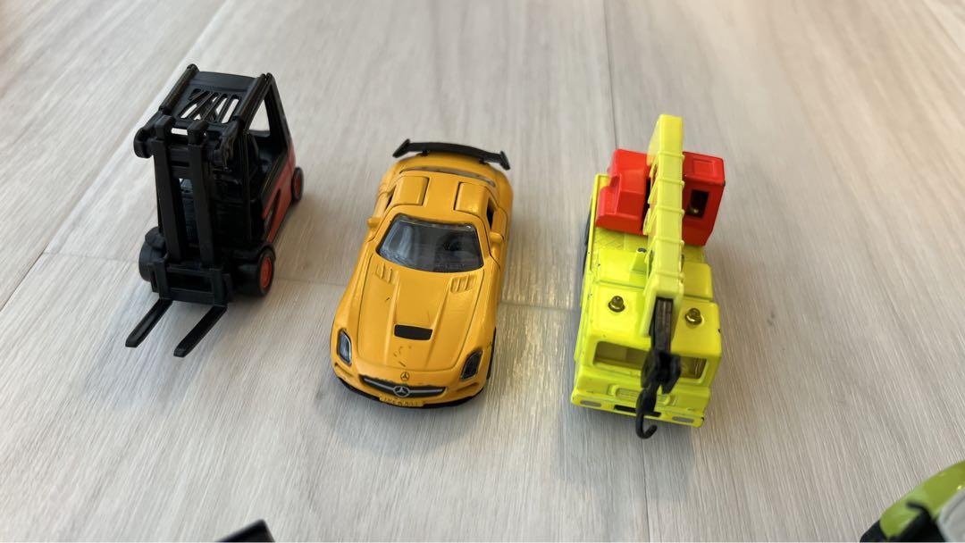 siku カーキャリア　車両運搬車　キャリアカー　ジク　ボーネルンド