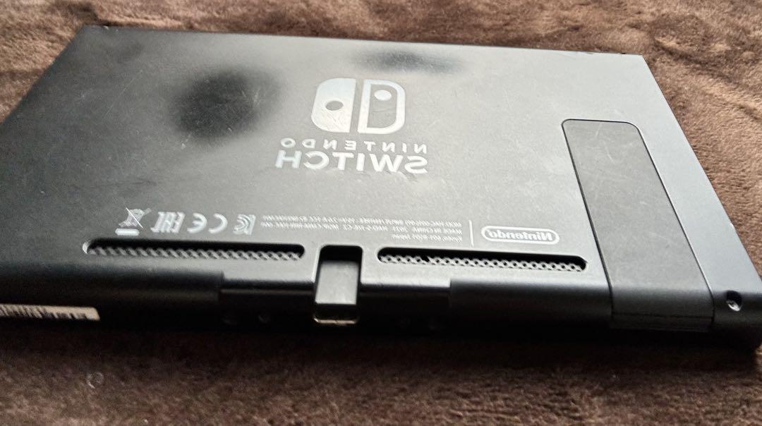 Switch 本体