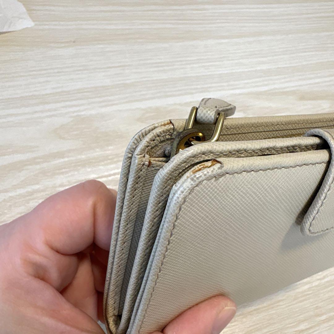 PRADA サフィアーノレザー 二つ折り財布
