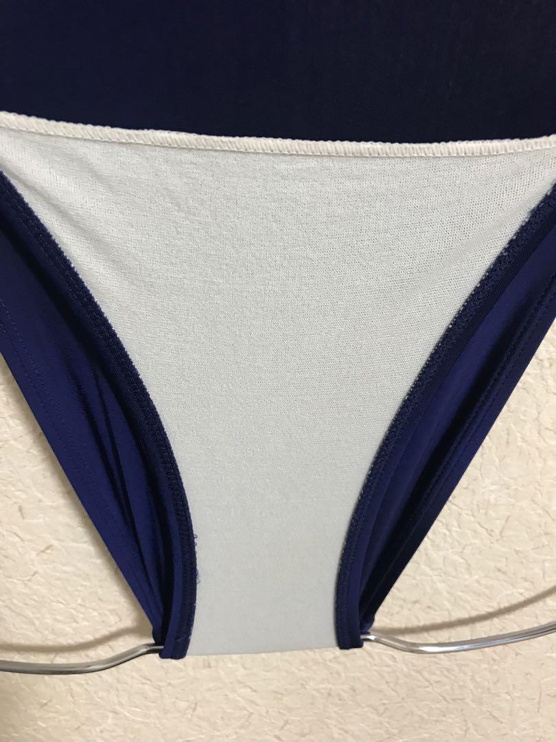 アリーナ　競泳水着　ハイカット　S〜Mサイズ