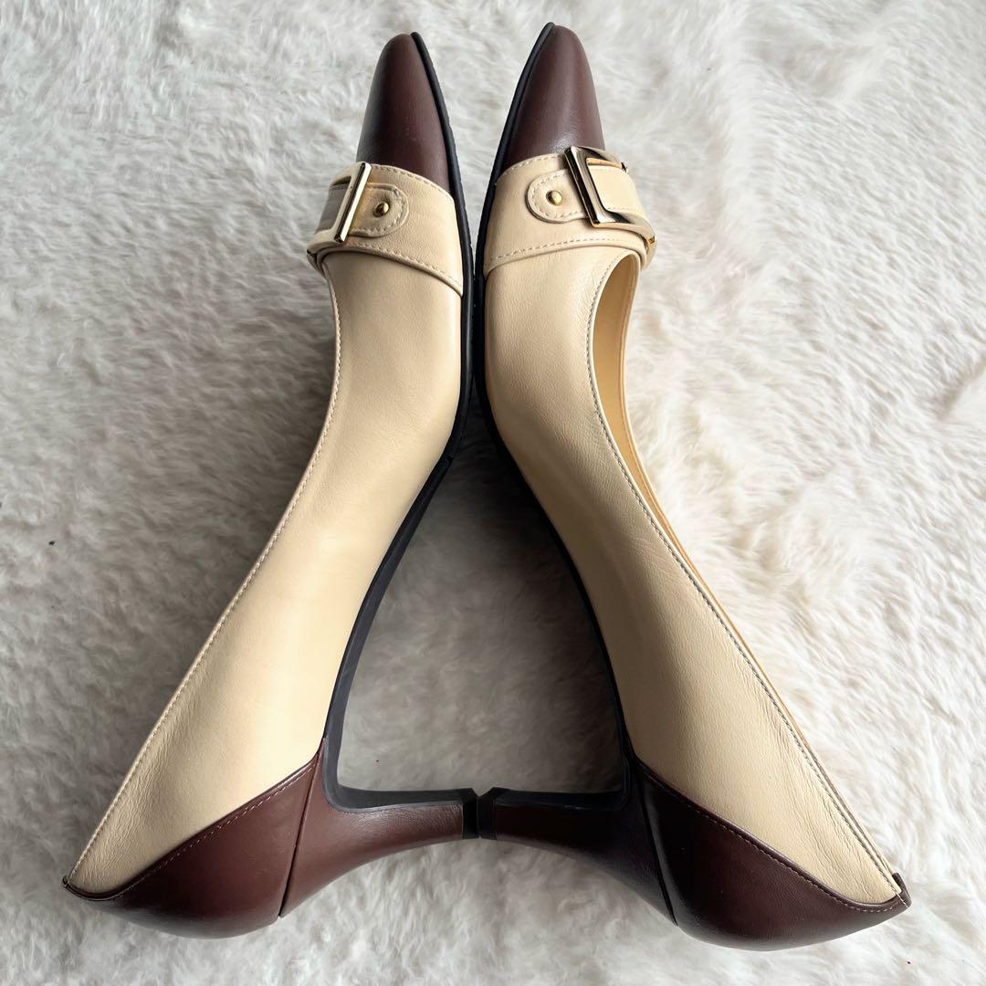 未使用品✨ DIANA ダイアナ パンプス　ポインテッド　バックル