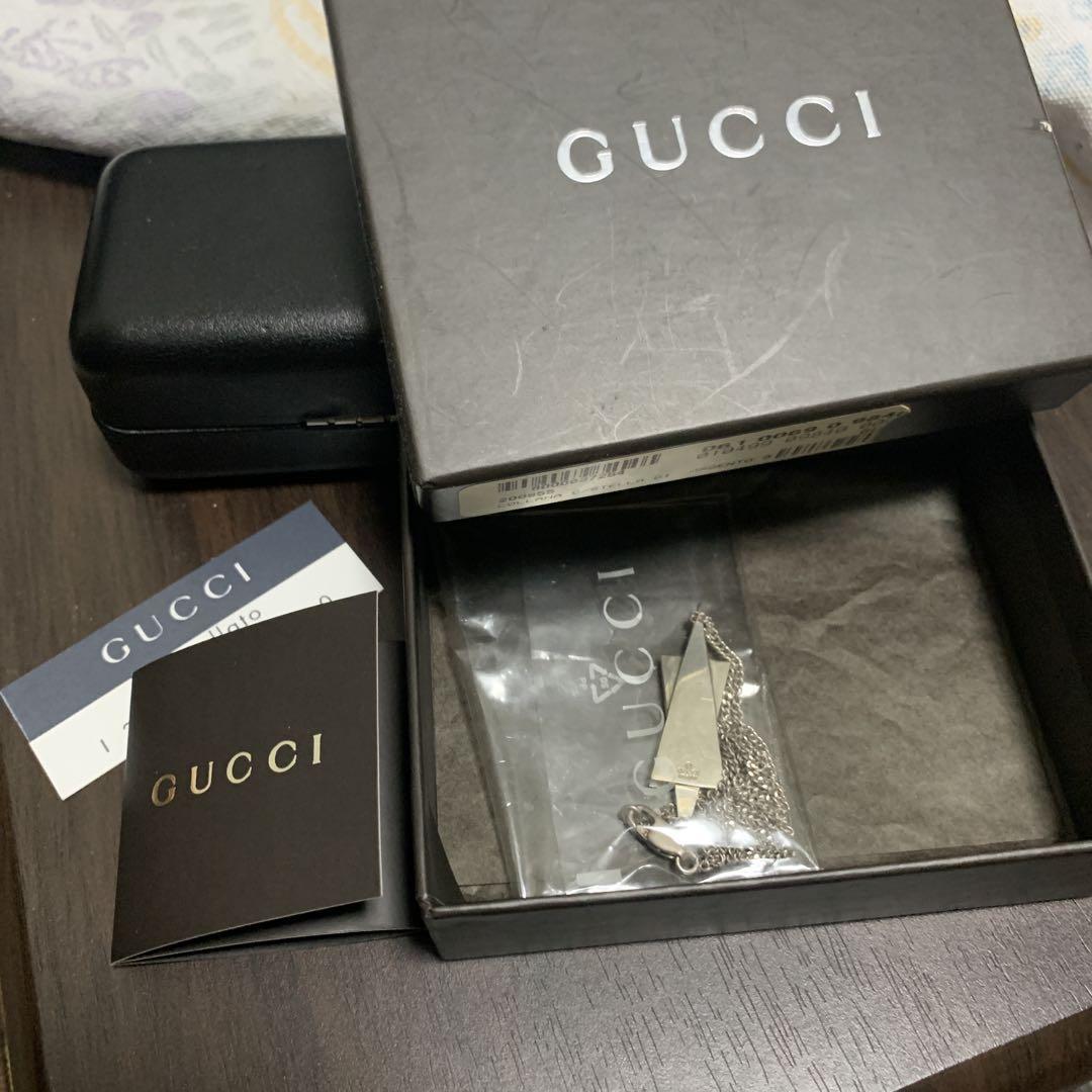GUCCIネックレス