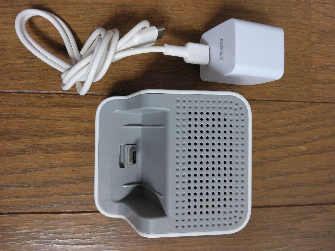 au KYF41 シルバー折りたたみ携帯電話　充電器付き 41gjSEQAx7L._UF350,350_QL50_.jpg