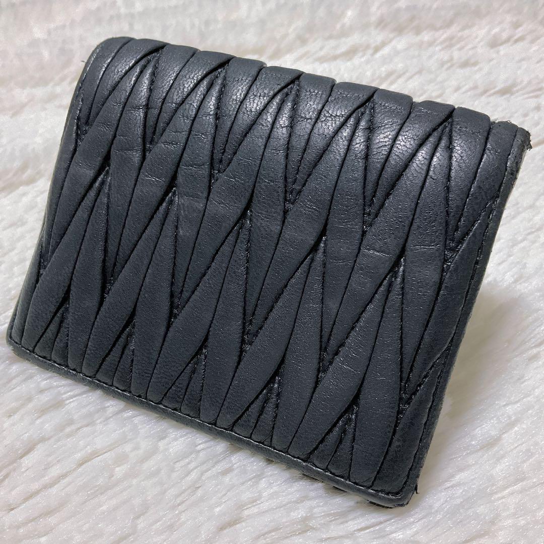 ♡美品♡ミュウミュウ 二つ折り財布 マテラッセ ビジュー パール