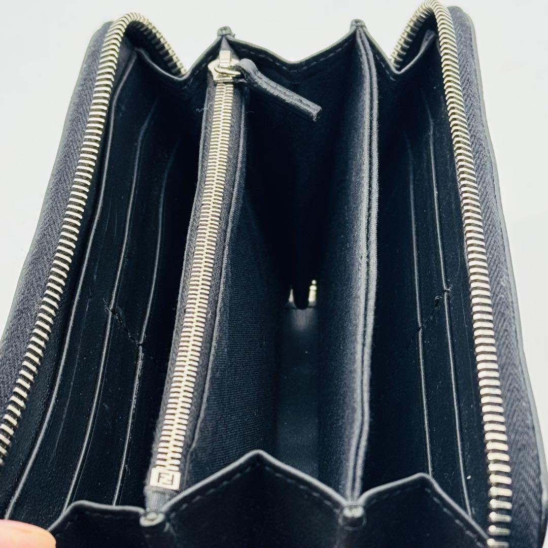 Fendi LOVEロゴ 長財布 ラウンドジップ ウォレット