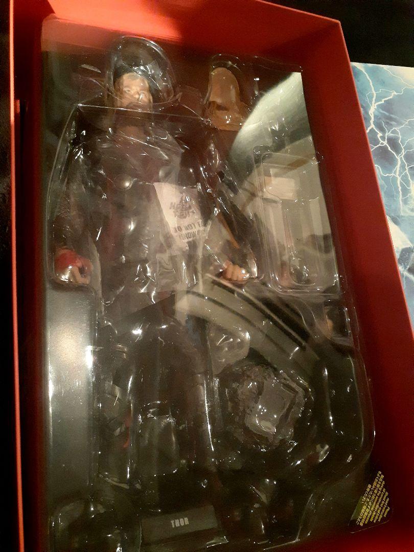 ホットトイズ　ムービーマスターピース　ソー　MARVEL フィギュア　THOR