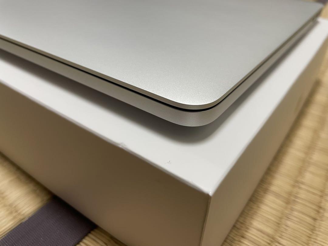 美品 MacBook Pro Touch Bar搭載モデル 充放電回数 7回 美品 MacBook Pro Touch Bar搭載モデル 充放電回数 7回