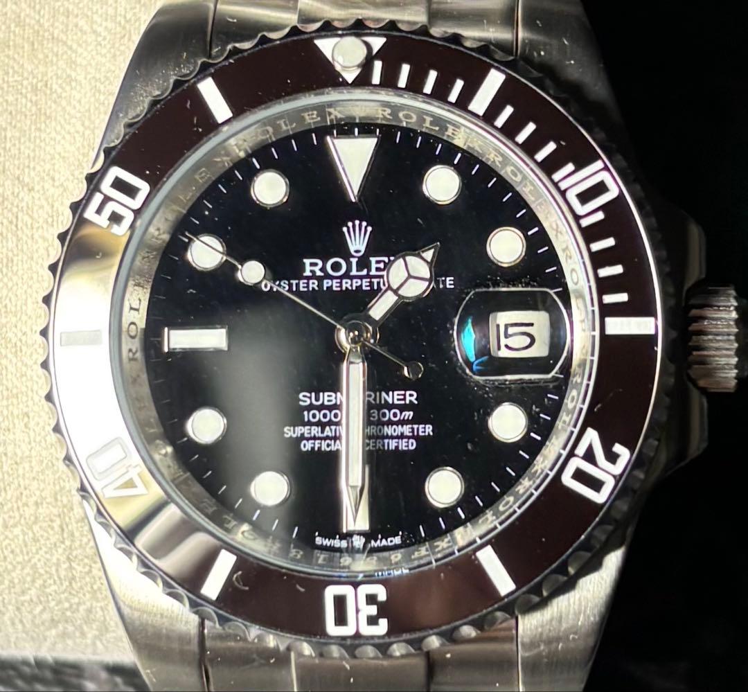 自動巻機械式腕時計　ダイバー　タイプ　日付あり