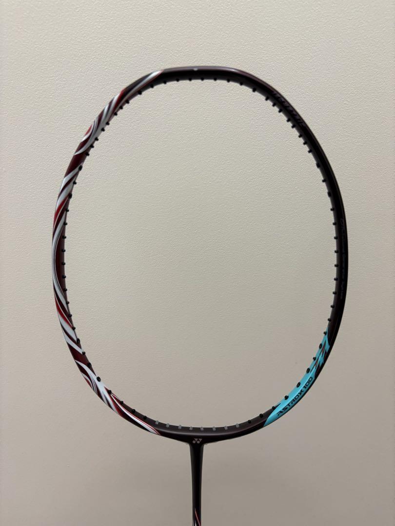 春新作の 4ug5 バドミントンラケット Yonex アストロクス100zz