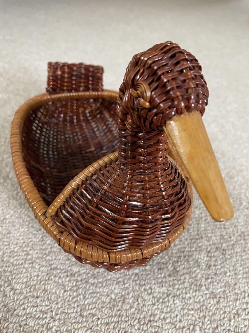 《美品》アヒル型かご　籐製