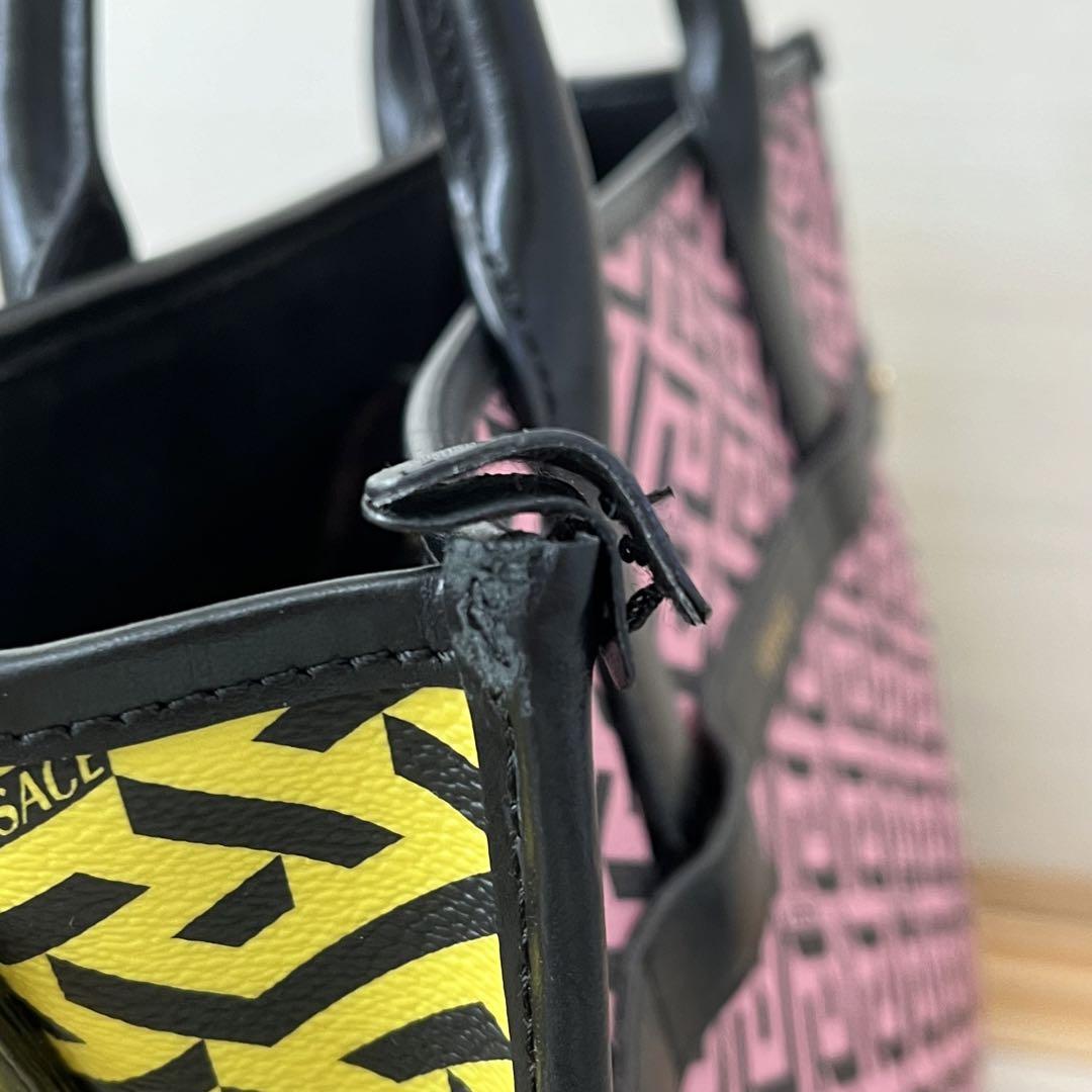VERSACE トートバッグ 大型 黒×金 グレカ 太陽神 ターンロック