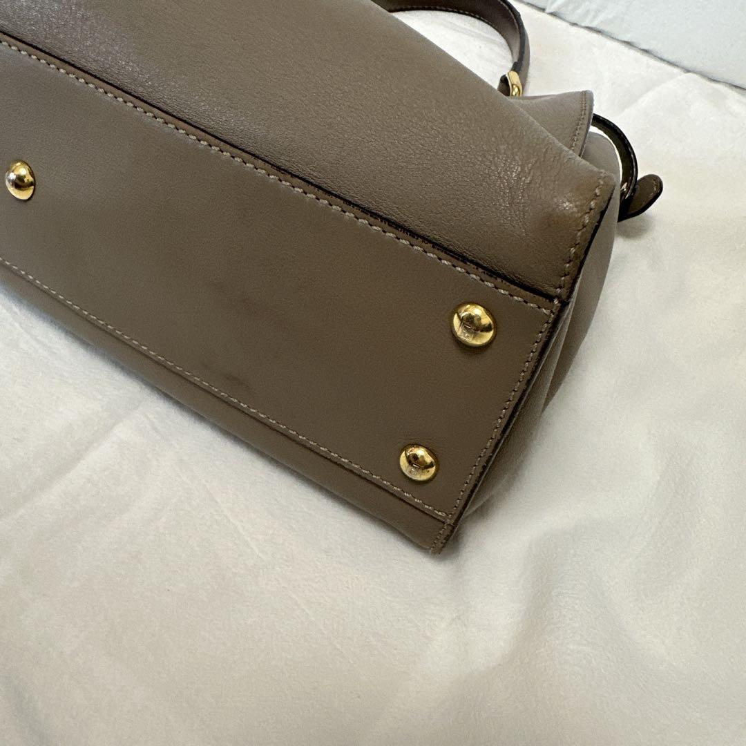 FENDI フェンディ ピーカブー 専用ケースで発送 - メルカリ FENDI フェンディ ピーカブー 専用ケースで発送 - メルカリ