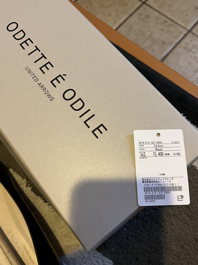 ODTTE É ODILE ブラック フラットシューズ