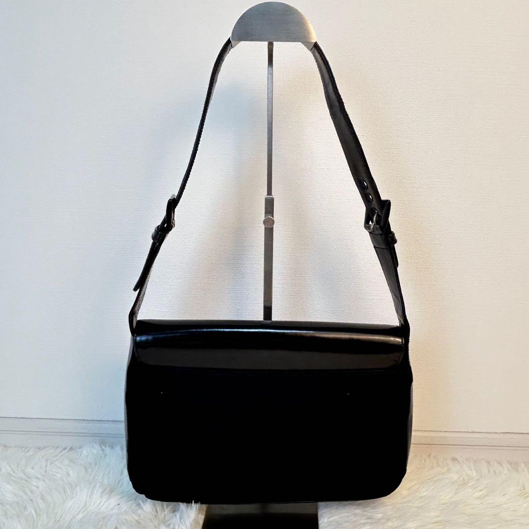 PRADA プラダ ショルダーバッグ ワンショルダー パテントレザー PRADA プラダ ショルダーバッグ ワンショルダー パテントレザー
