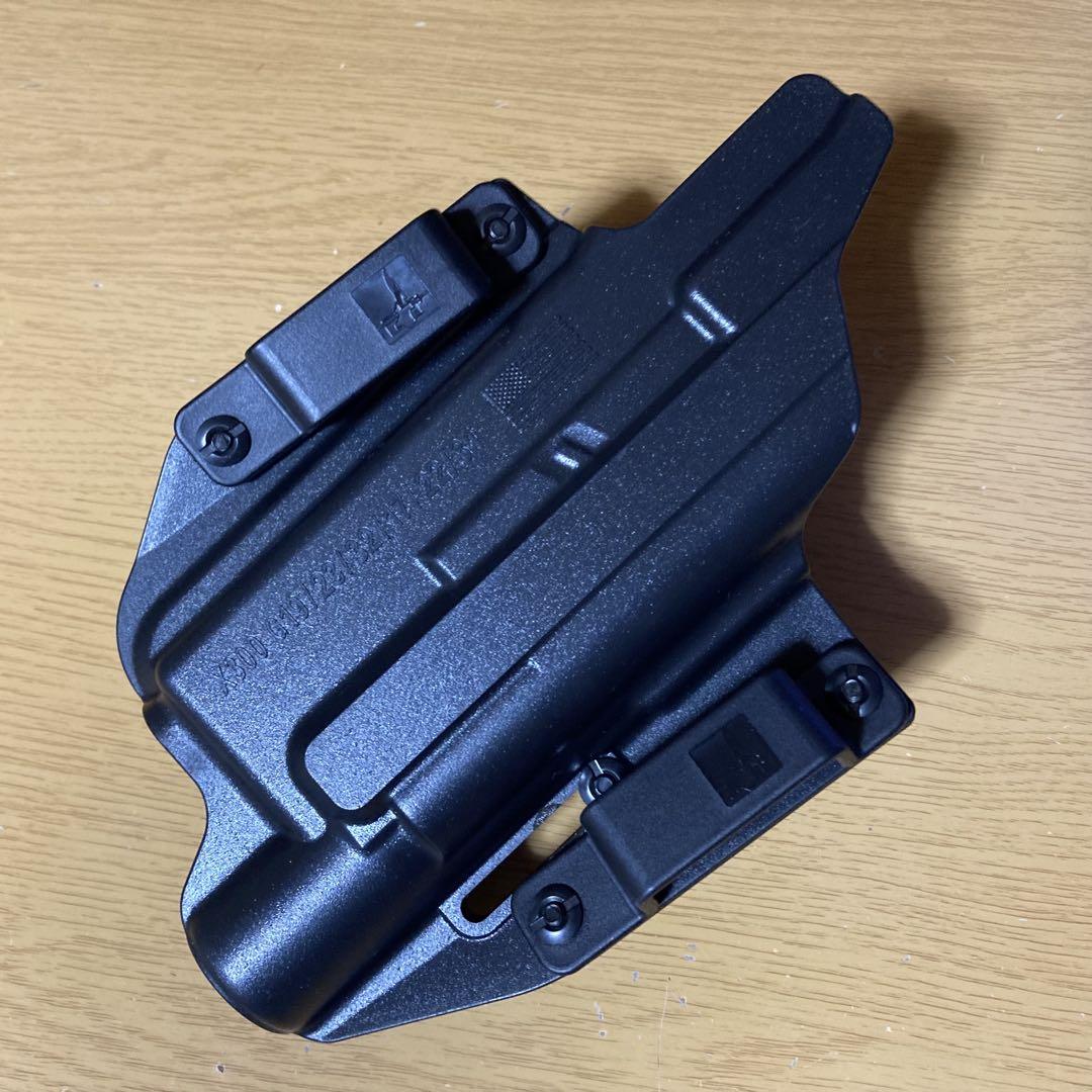 個人装備 Bravo Concealment OWB GLOCK w/ X300