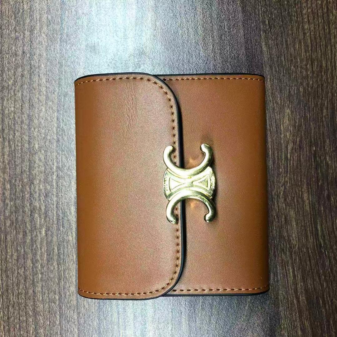 CELINE ブラウンレザー 三つ折り財布