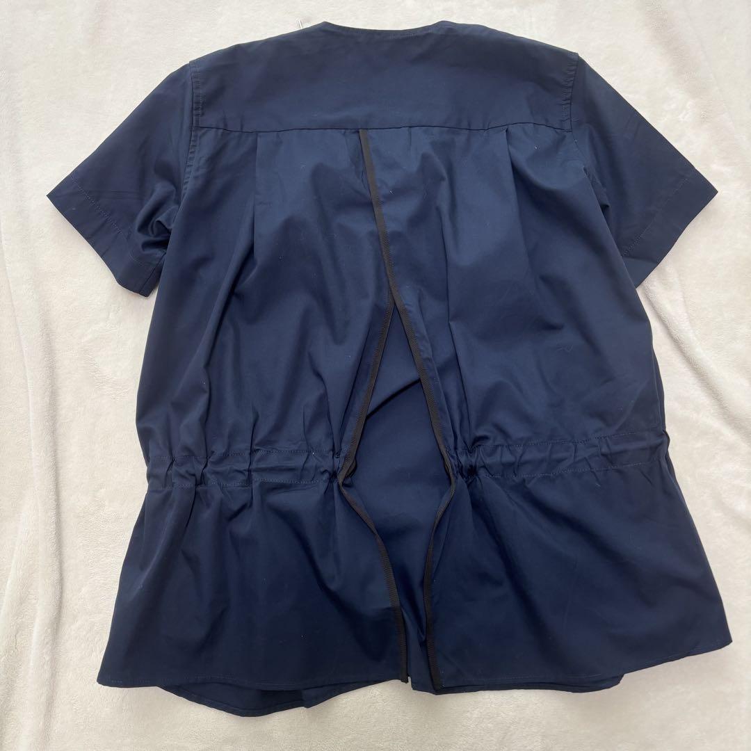 美品 sacai lulck バックオープン S/S ブラウス 1 紺 美品 sacai lulck バックオープン S/S ブラウス 1 紺 - メルカリ