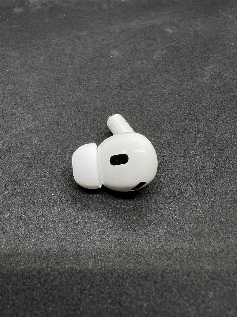 Apple  AirPods Pro 第2世代 左耳のみ （L）イヤホン107