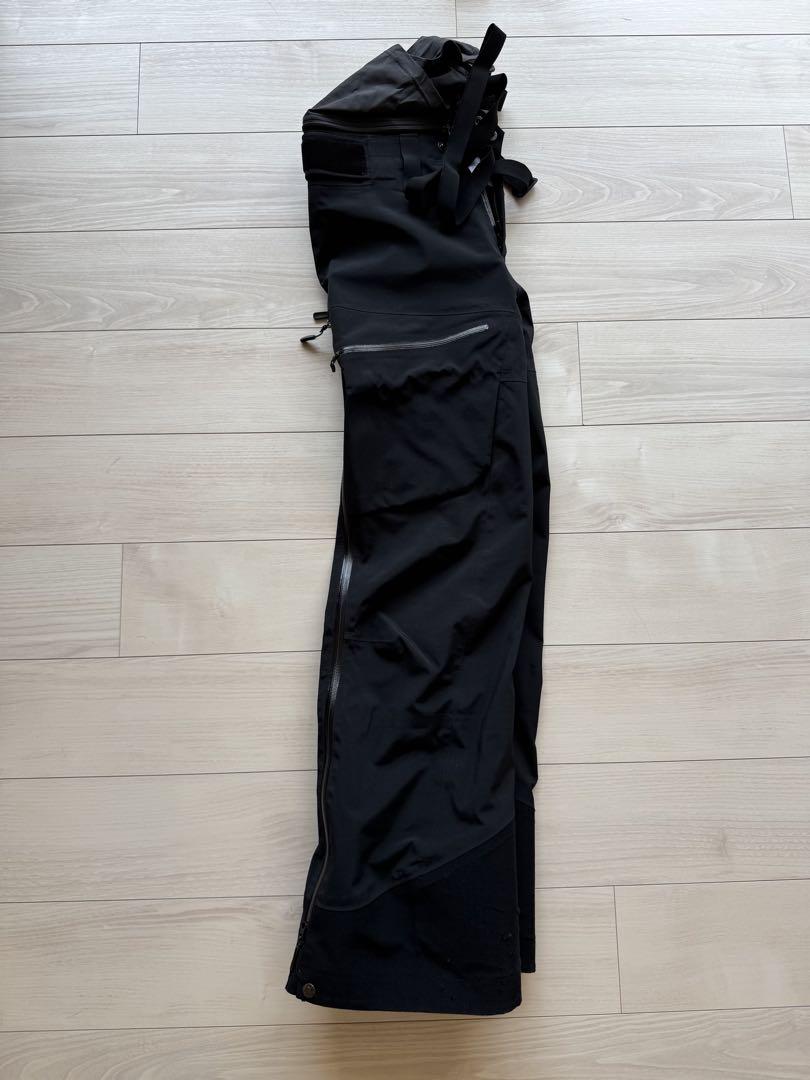 Norrona lofoten Goretex pro pants Mサイズ