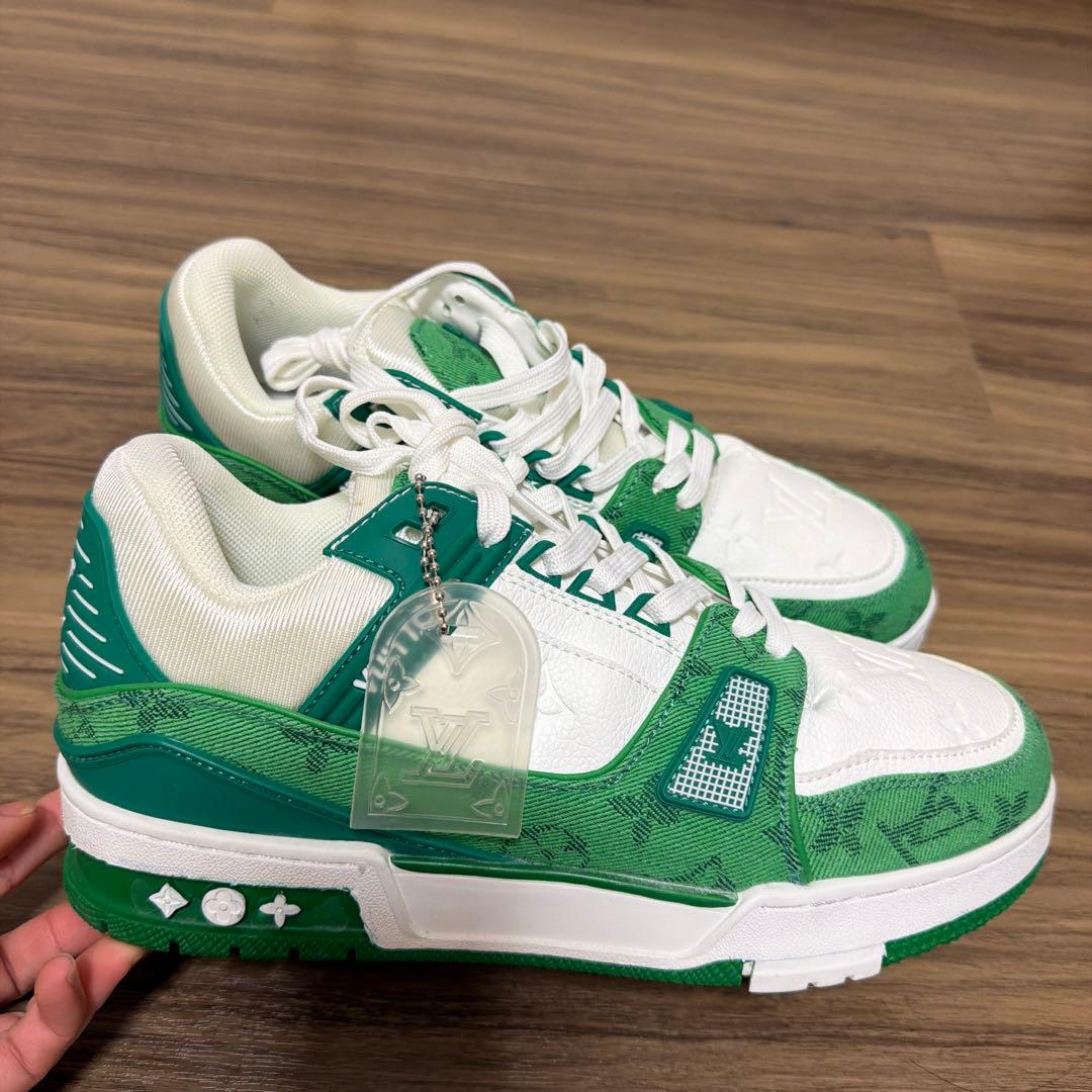 Louis Vuitton ホワイト/グリーンスニーカー Louis Vuitton スニーカー ホワイト グリーン 40 - メルカリ