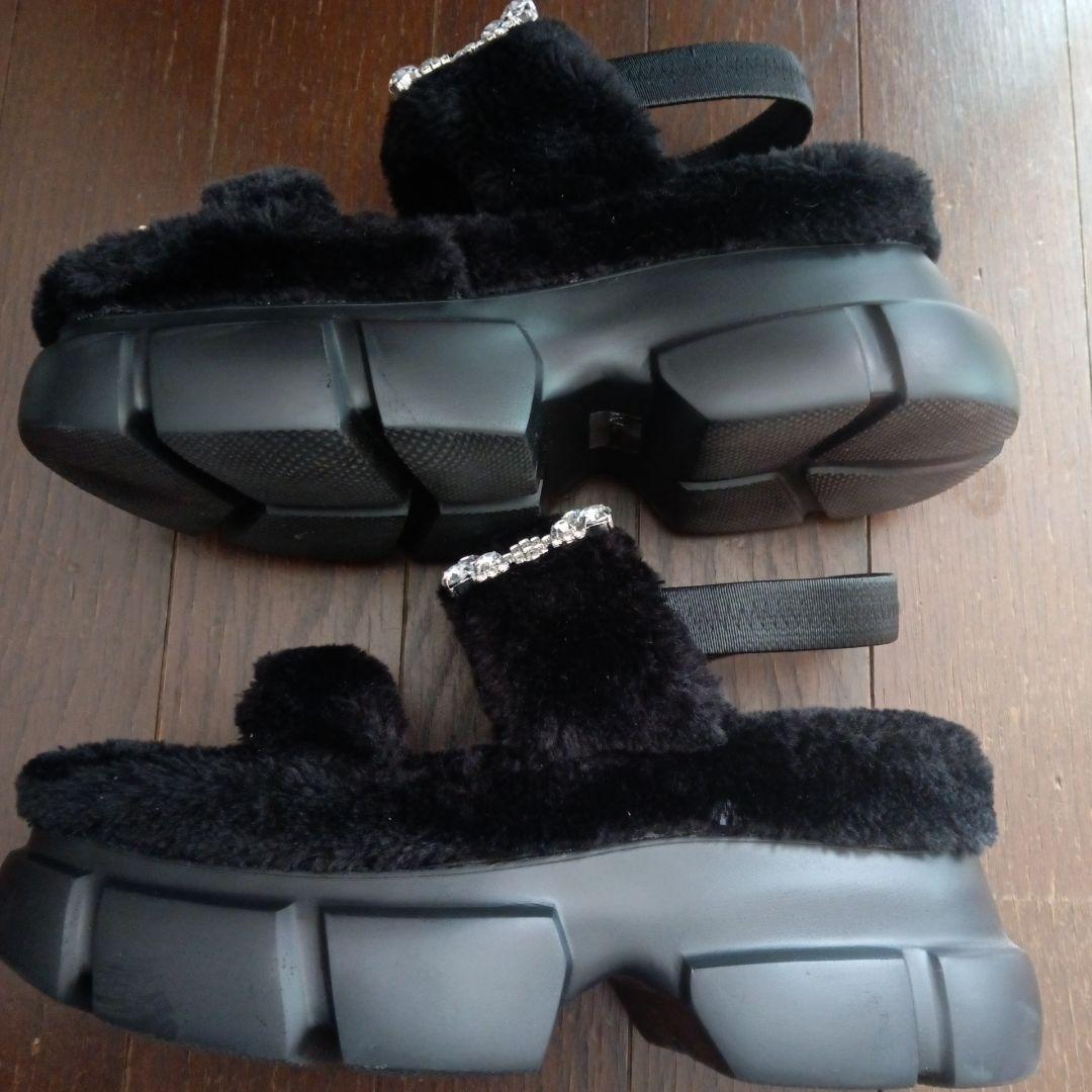 Rady ビジューファーサンダル