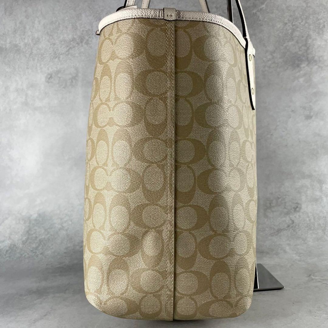 COACH PVC