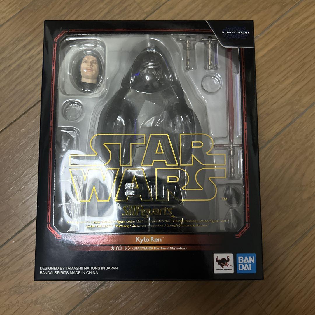 SHFiguarts Kylo Ren フィギュアーツ　カイロレン