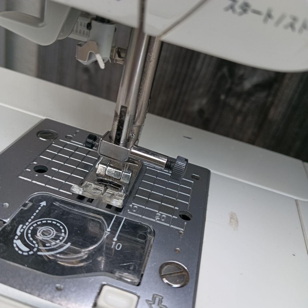 HZL-G100 コンピューターミシン