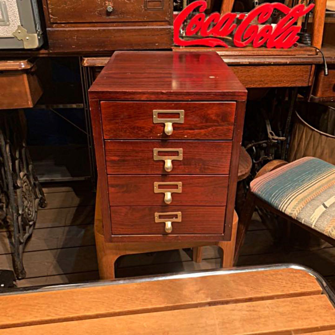 メルカリ ヴィンテージ 小引き出し 棚 ラック 5 500 中古や未使用のフリマ