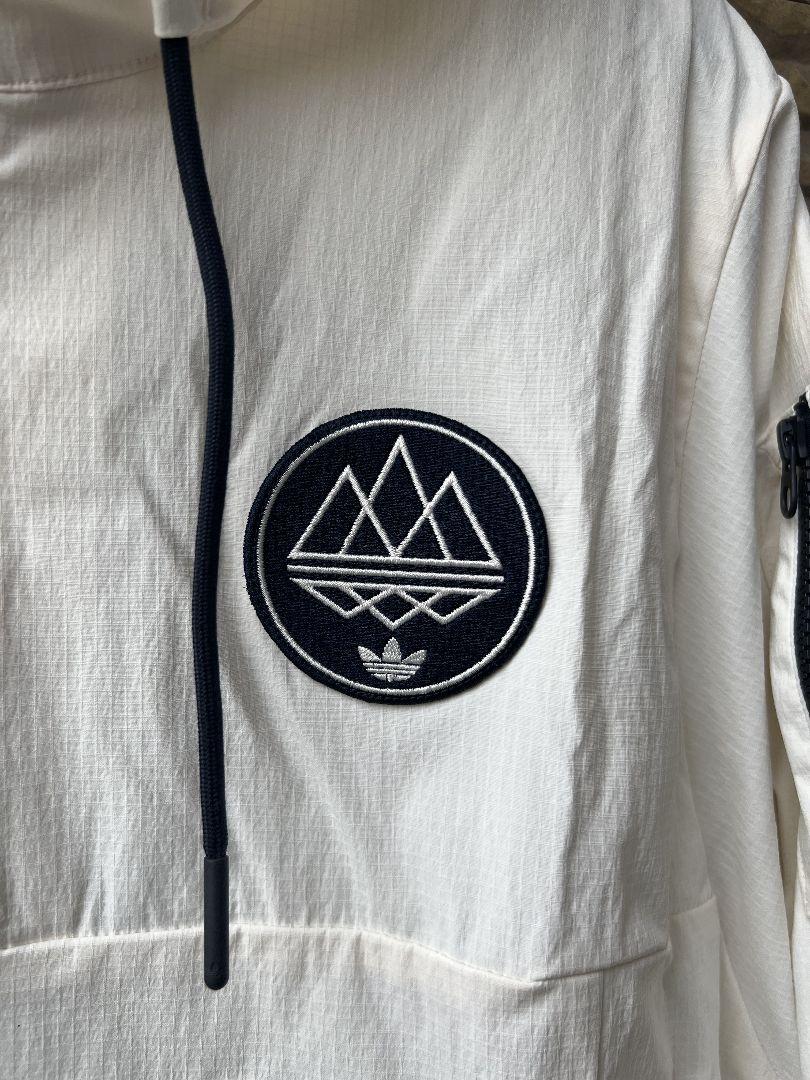adidas Spezial フード付きナイロンジャケット
